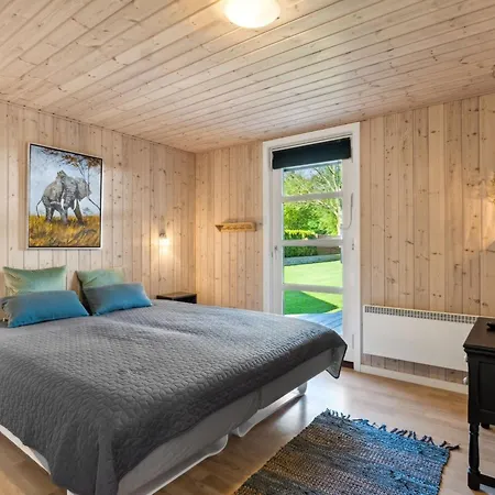 Holiday home Melvin - 700m From The Sea In Funen By Interhome Humble