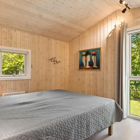 Holiday home Melvin - 700m From The Sea By Interhome *